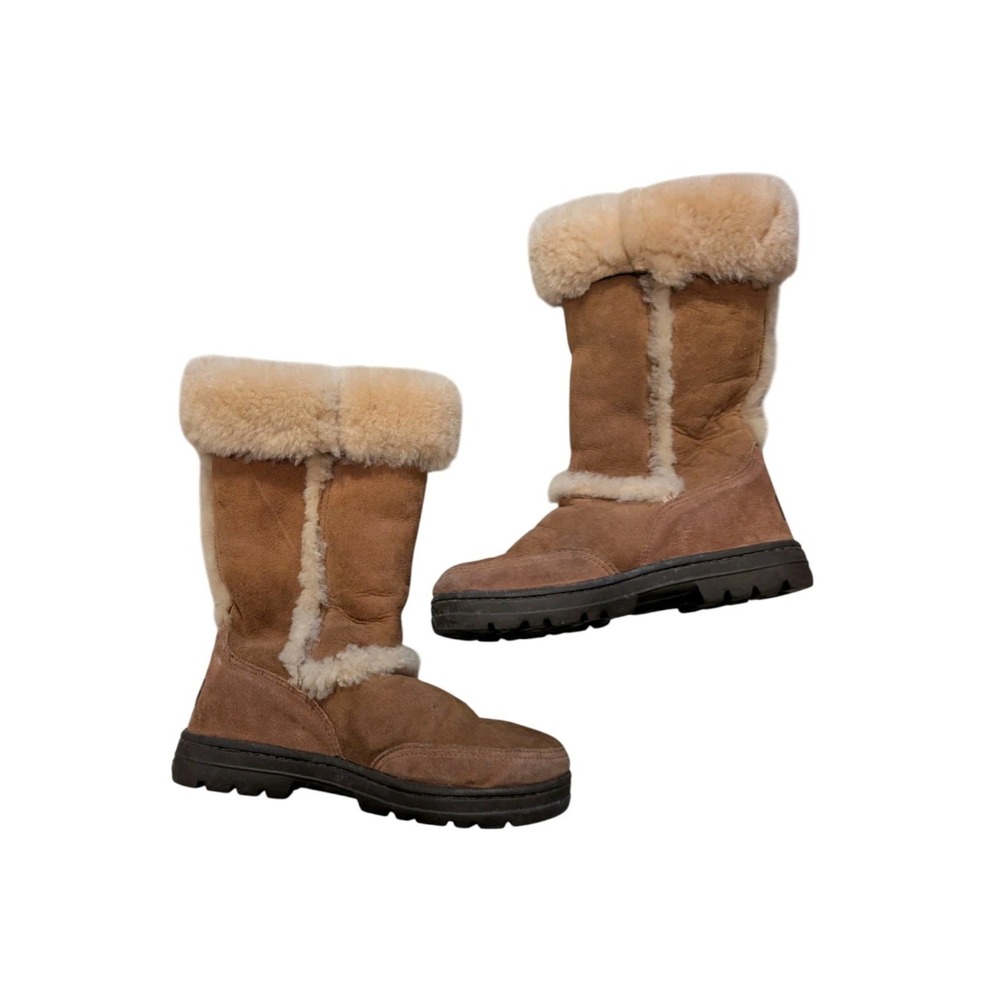 UGG SUNDANCE WATERPROOF CHESTNUT BOOTS Women's Size 7 US